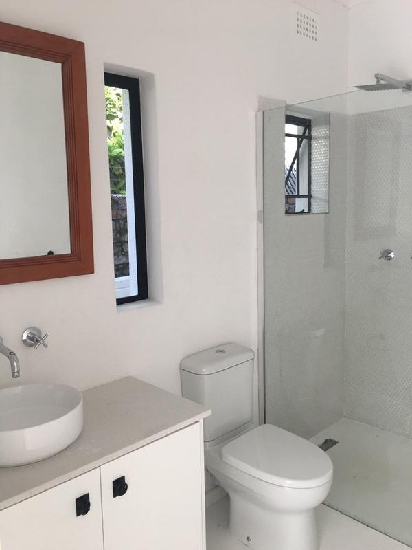 To Let 2 Bedroom Property for Rent in Bishopscourt Western Cape